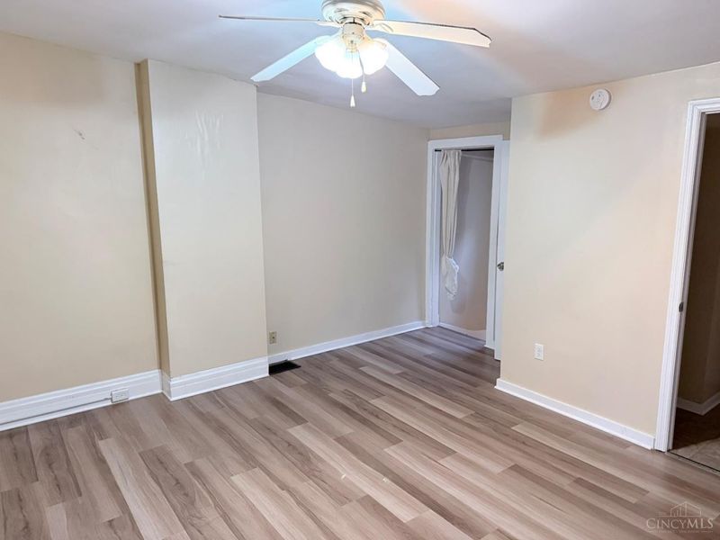 2240 Flora Street, Cincinnati, OH 45219 Photo 9