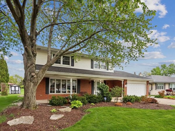 3020 Spring Green Drive , Darien, IL 60561
