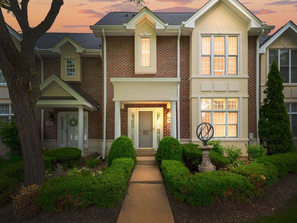 430 Park Avenue , Clarendon Hills, IL 60514
