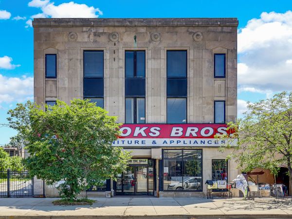 4231 W Madison Street , Chicago, IL 60624