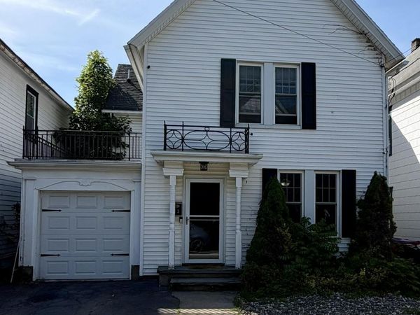 13 Washington Street, Carbondale, PA 18407