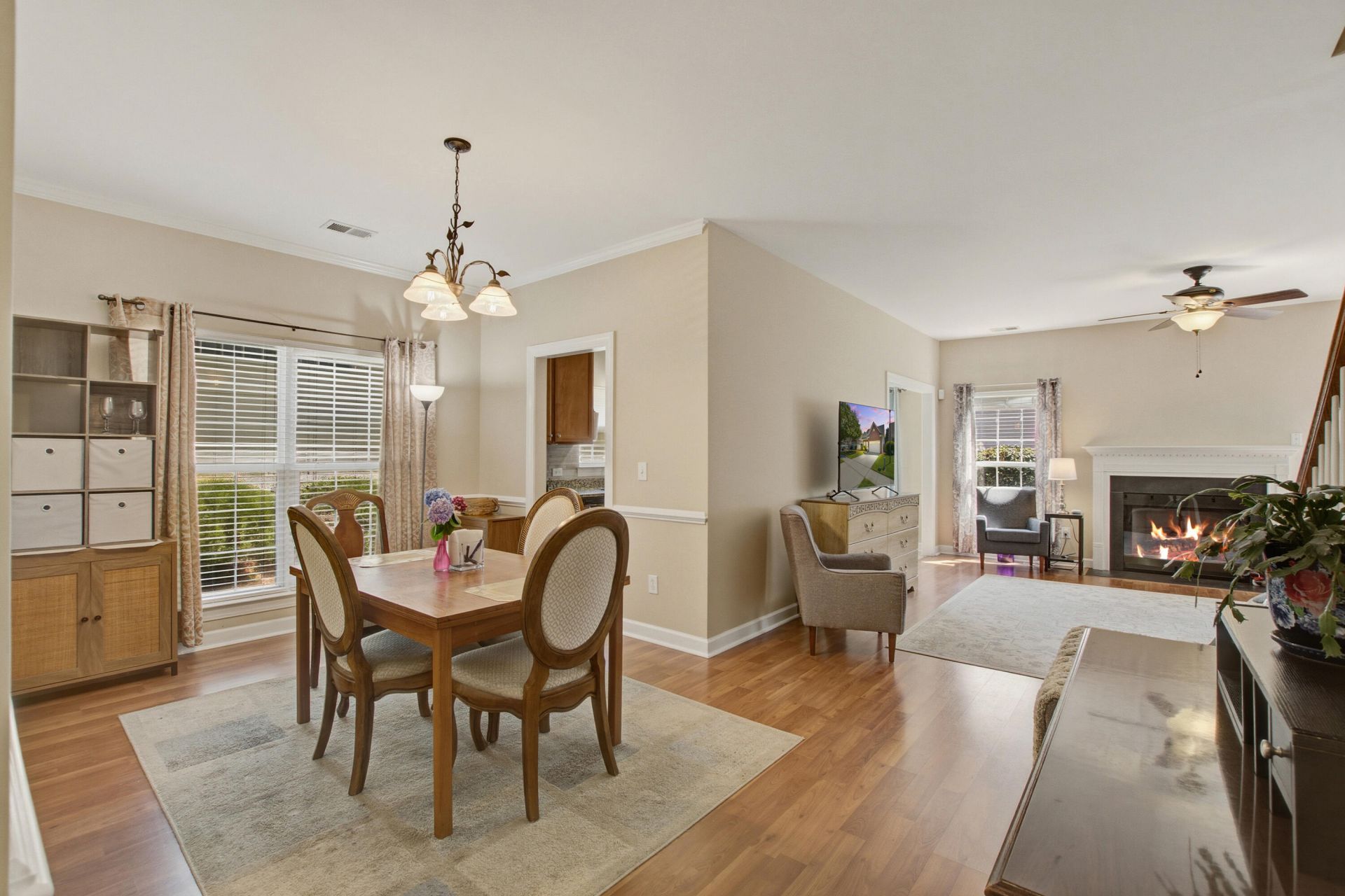 124 Garden Grove Drive Photo 10