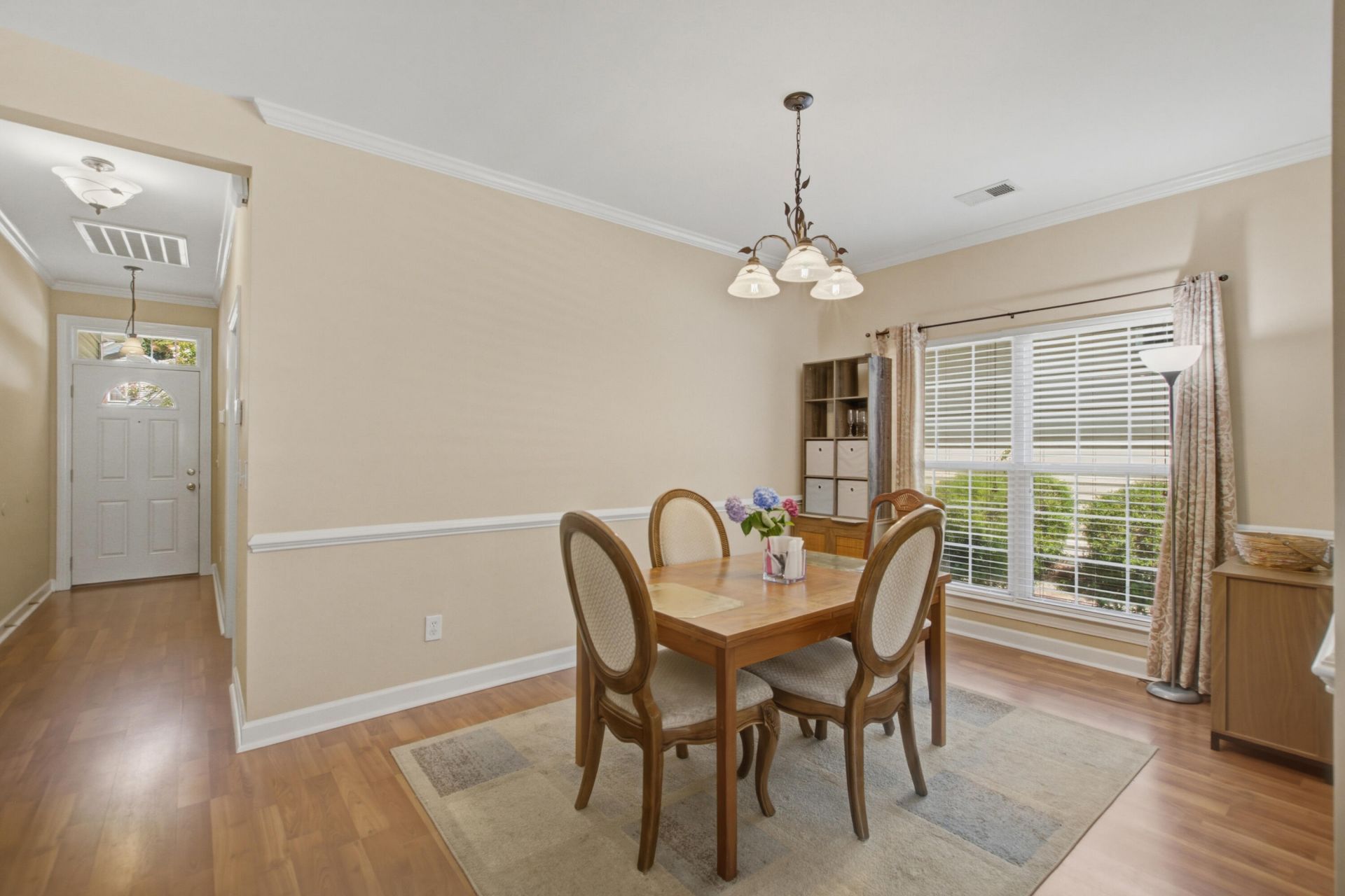 124 Garden Grove Drive Photo 11