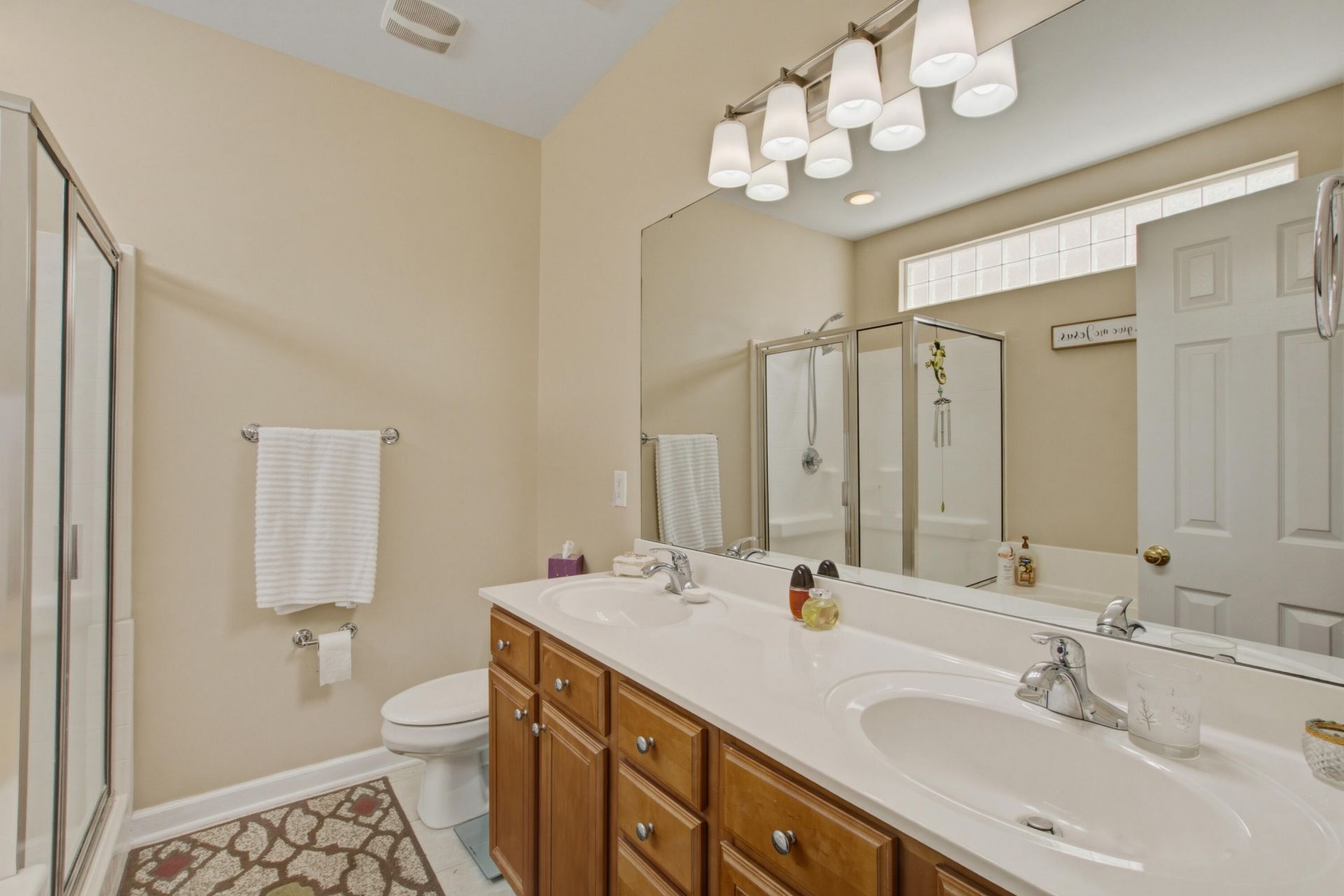 124 Garden Grove Drive Photo 19