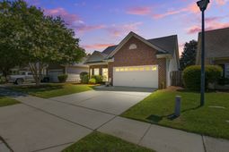 124 Garden Grove Drive photo 4