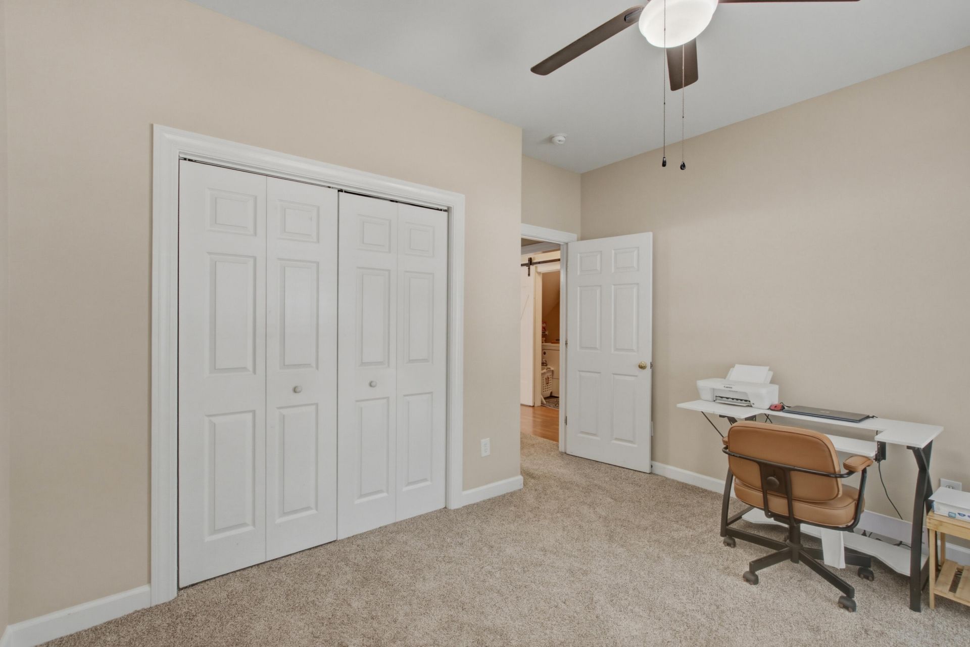 124 Garden Grove Drive Photo 22