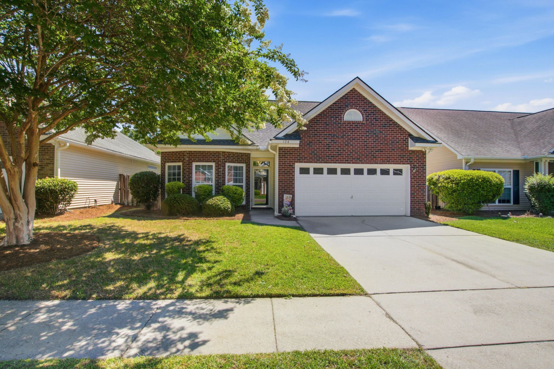 124 Garden Grove Drive Photo 33