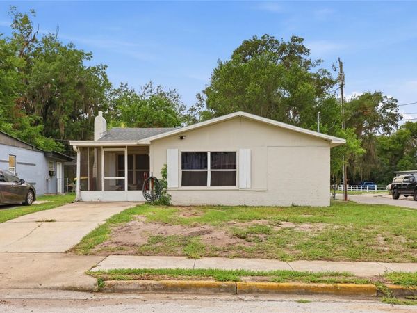 LEESBURG, FL 34748