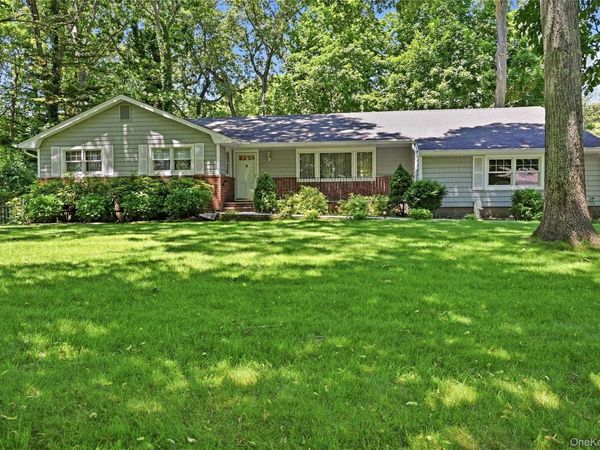 34 Bolan Drive, Huntington Station, NY 11746