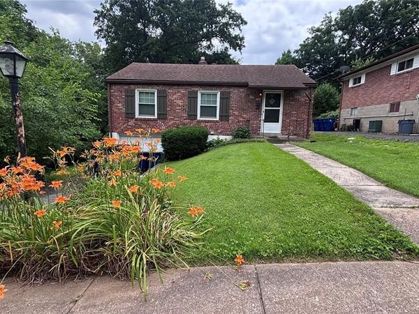 1018 Ferndale Avenue , Crestwood, MO 63126
