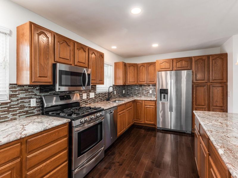 750 Brookdale Drive, West Jefferson, OH 43162 Photo 10