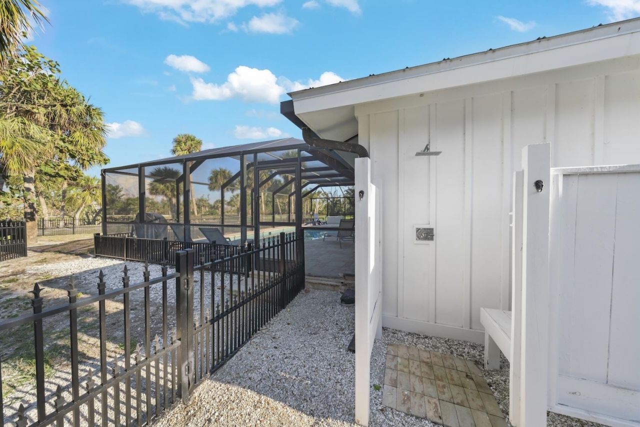 4775 Rue Helene, Sanibel, FL 33957 Photo