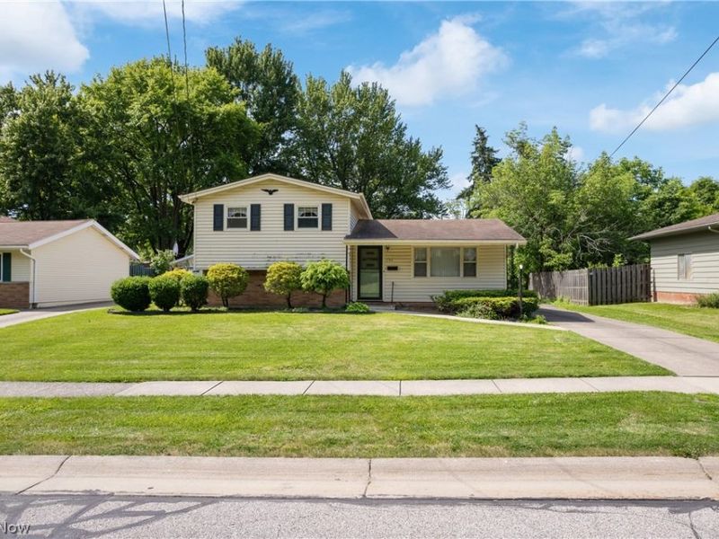 156 Dorland Avenue , Berea, OH 44017 Photo 3