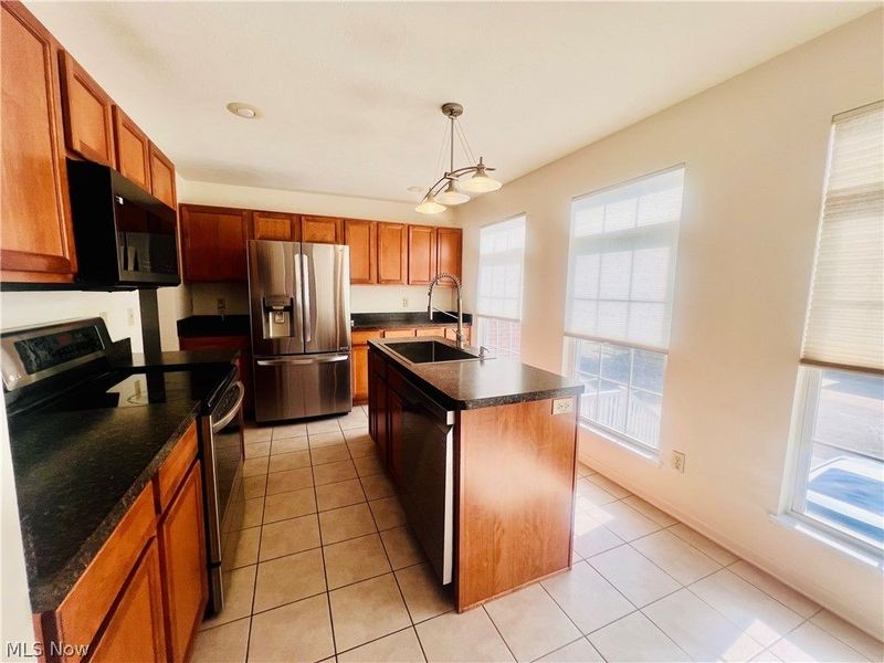 1963 E 85th Street , Cleveland, OH 44106 Photo 9