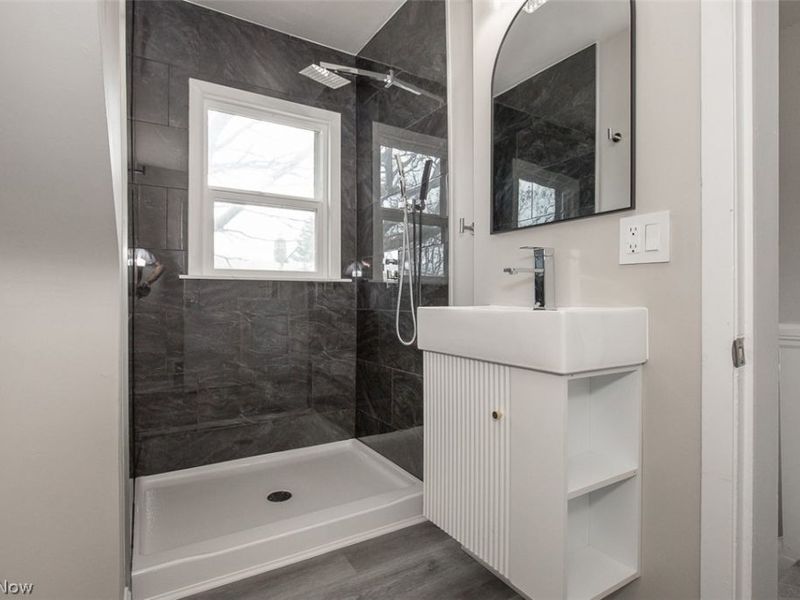 4940 E 106th Street , Garfield Heights, OH 44125 Photo 19