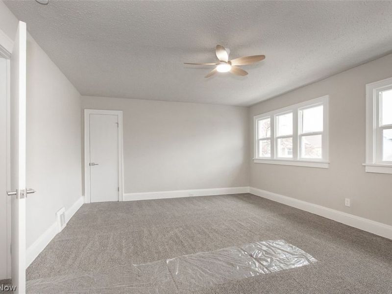 4940 E 106th Street , Garfield Heights, OH 44125 Photo 25