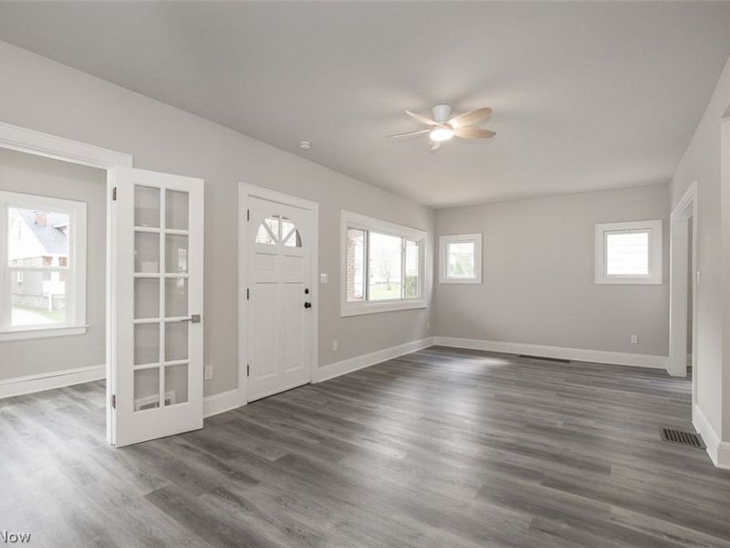 4940 E 106th Street , Garfield Heights, OH 44125 Photo 3