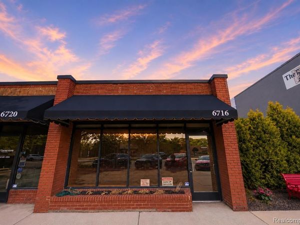 6716 Park Avenue , Allen Park, MI 48101