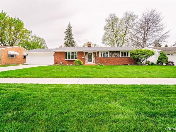 10804 Kolb Avenue , Allen Park, MI 48101