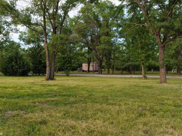 2513 270th Street, Montrose, IA 52639