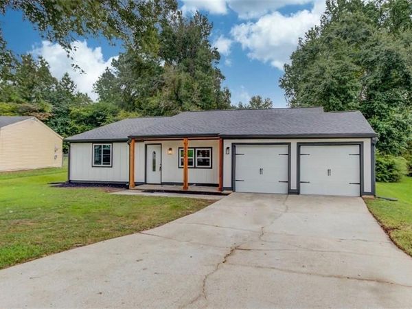 5266 Long Green Lane, Stone Mountain, GA 30088