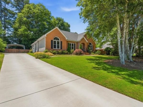 40 Thornwood Lane, Acworth, GA 30101