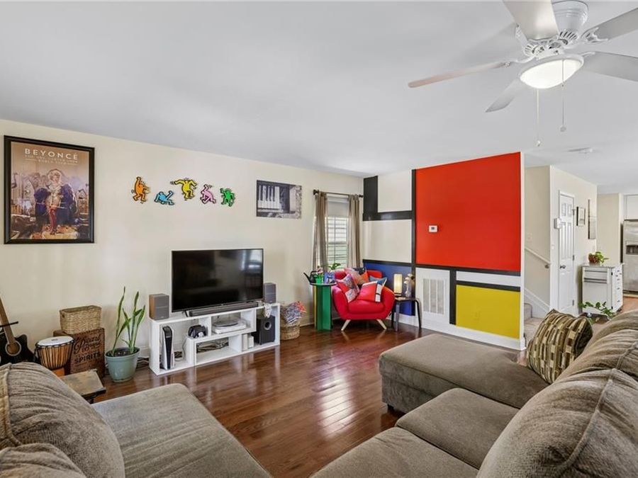 Property Image 6
