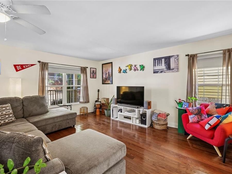 Property Image 8