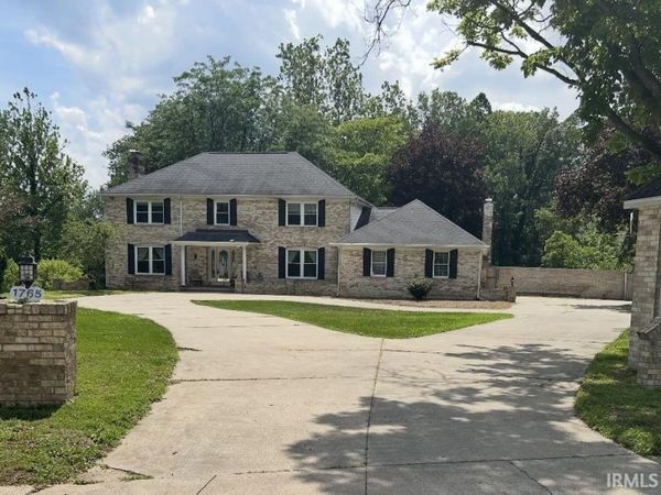 1765 N Bay Drive, Elkhart, IN 46514