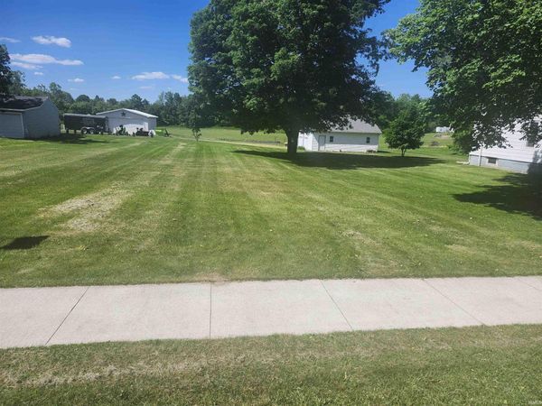 205 E North Street, Fremont, IN 46737