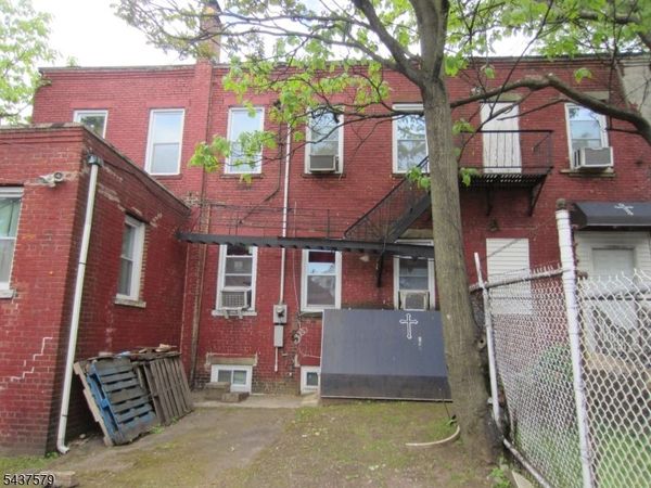 130 S 6Th St, Newark, NJ 07103