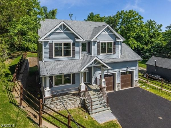 8 CHURCH STREET, Stockton, NJ 08559