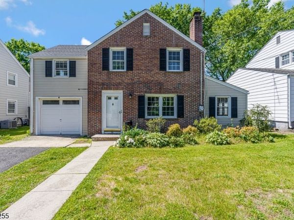 28 E Young St, Somerville, NJ 08876