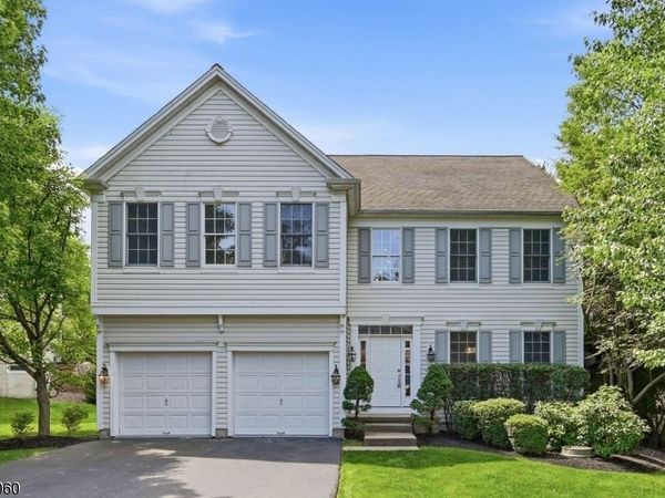 51 Hartlander St, East Brunswick, NJ 08816