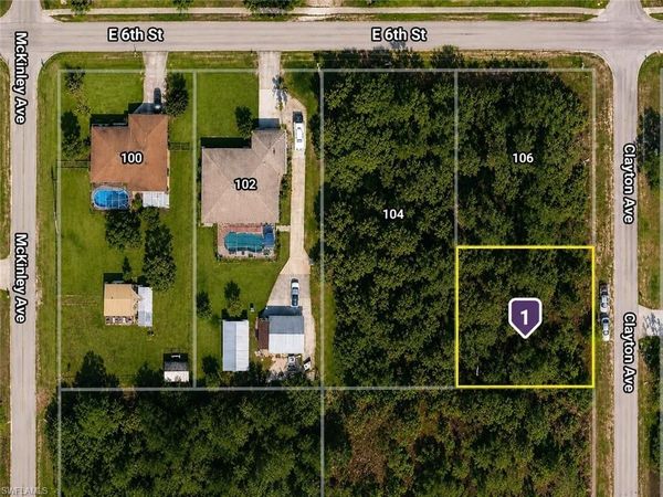 521 Clayton AVE , LEHIGH ACRES, FL 33972