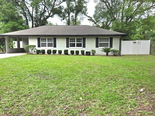 615 LUNA Court, Jacksonville, FL 32205