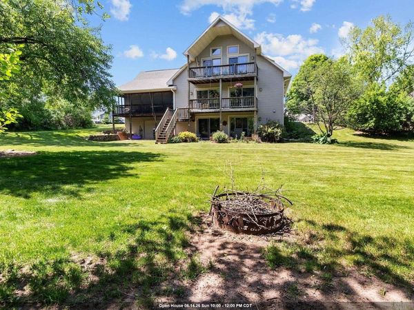 218 EMILY WAY, Hortonville, WI 54944