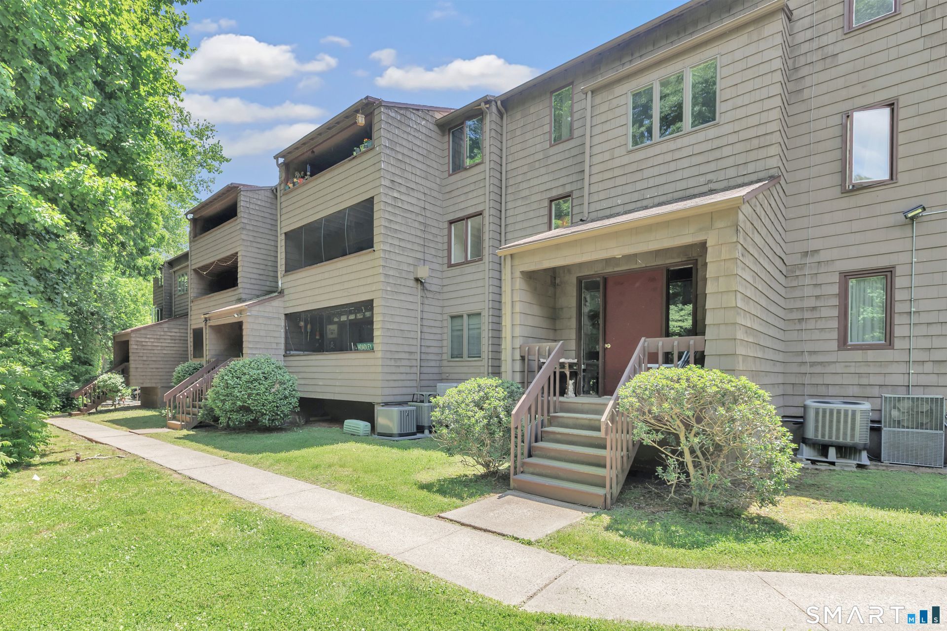 166 Towne House , Unit 166, Hamden, CT 06514 Main Photo