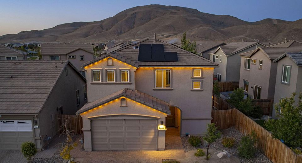 2250 Symphony Way, Reno, NV 89521 Photo