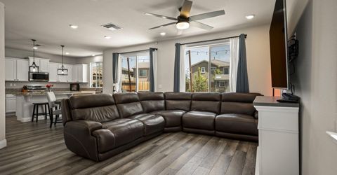 2250 Symphony Way, Reno, NV 89521 Photo