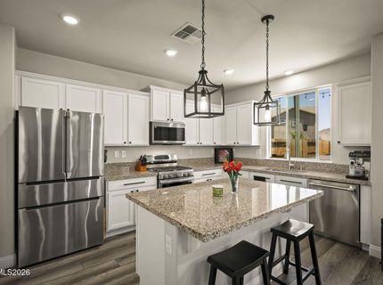 2250 Symphony Way, Reno, NV 89521 Photo