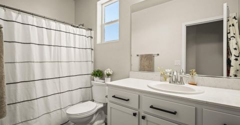 2250 Symphony Way, Reno, NV 89521 Photo