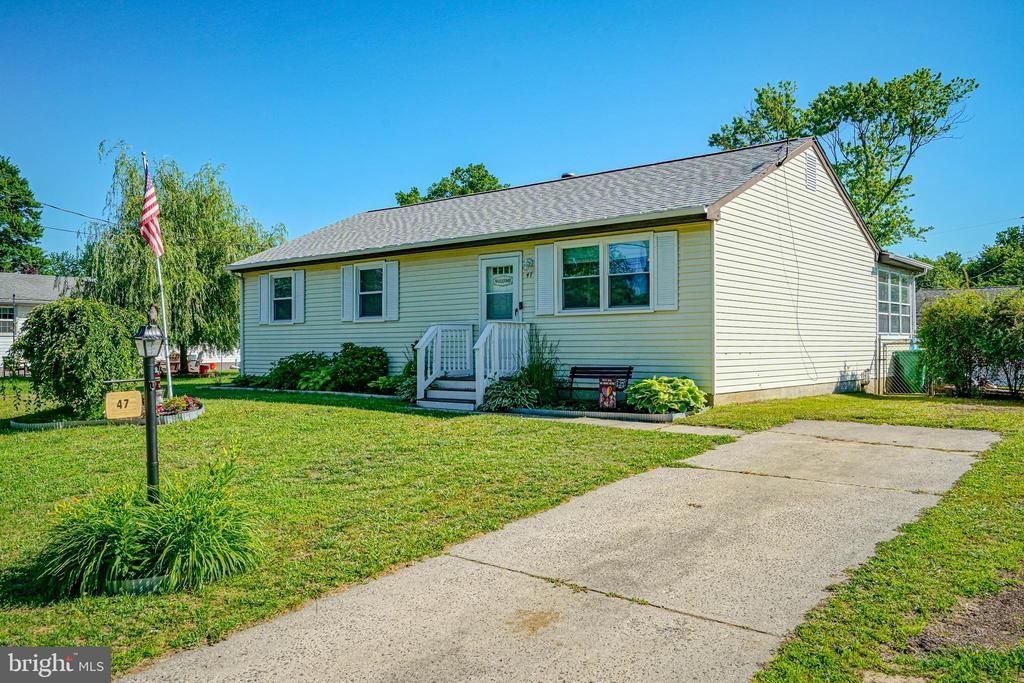47 Princeton Road, Pennsville, NJ 08070 Main Photo