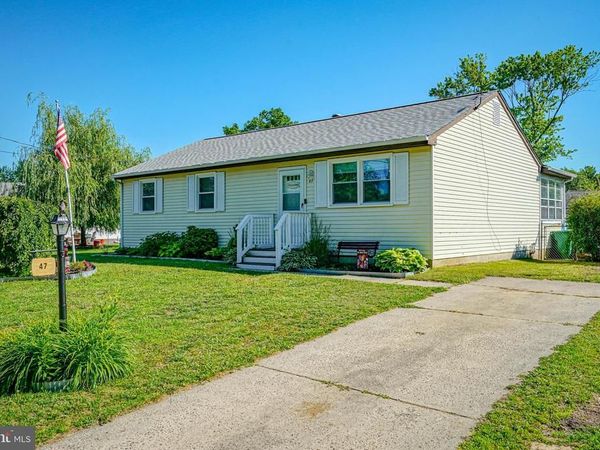 47 PRINCETON ROAD, PENNSVILLE, NJ 08070