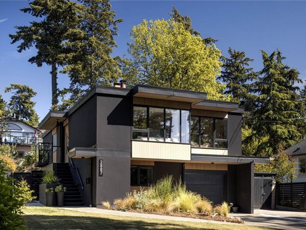 2887 Colquitz Ave , Saanich, BC V9A 2L9