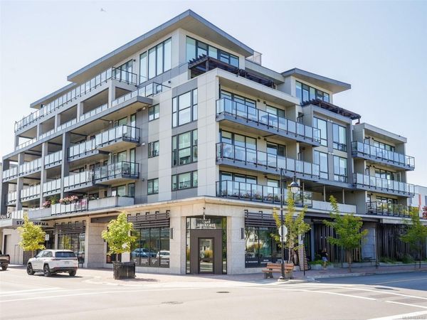 2461 Sidney Ave, Unit #201, Sidney, BC V8L 1Y8