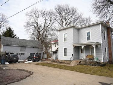 2-4 Mickle Place, Oneonta, NY 13820