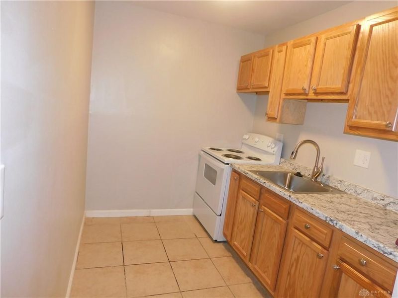 334 Blackwood Ave. Apt 3 Avenue, Unit 3, Dayton, OH 45403 Photo 3