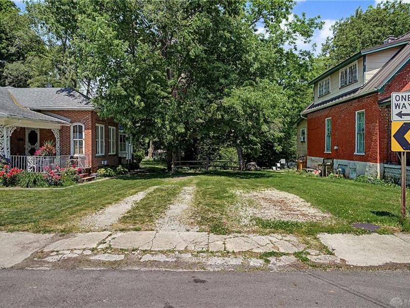 300 W Water Street, Greenville, OH 45331 Photo 6