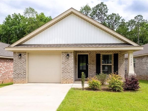 1137 Forest Glen Drive S, Mobile, AL 36618